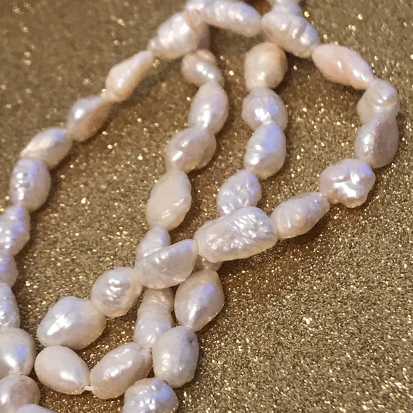 SOLDVintage Freshwater Pearl Strand w Hook Clasp - Picture 11 of 13